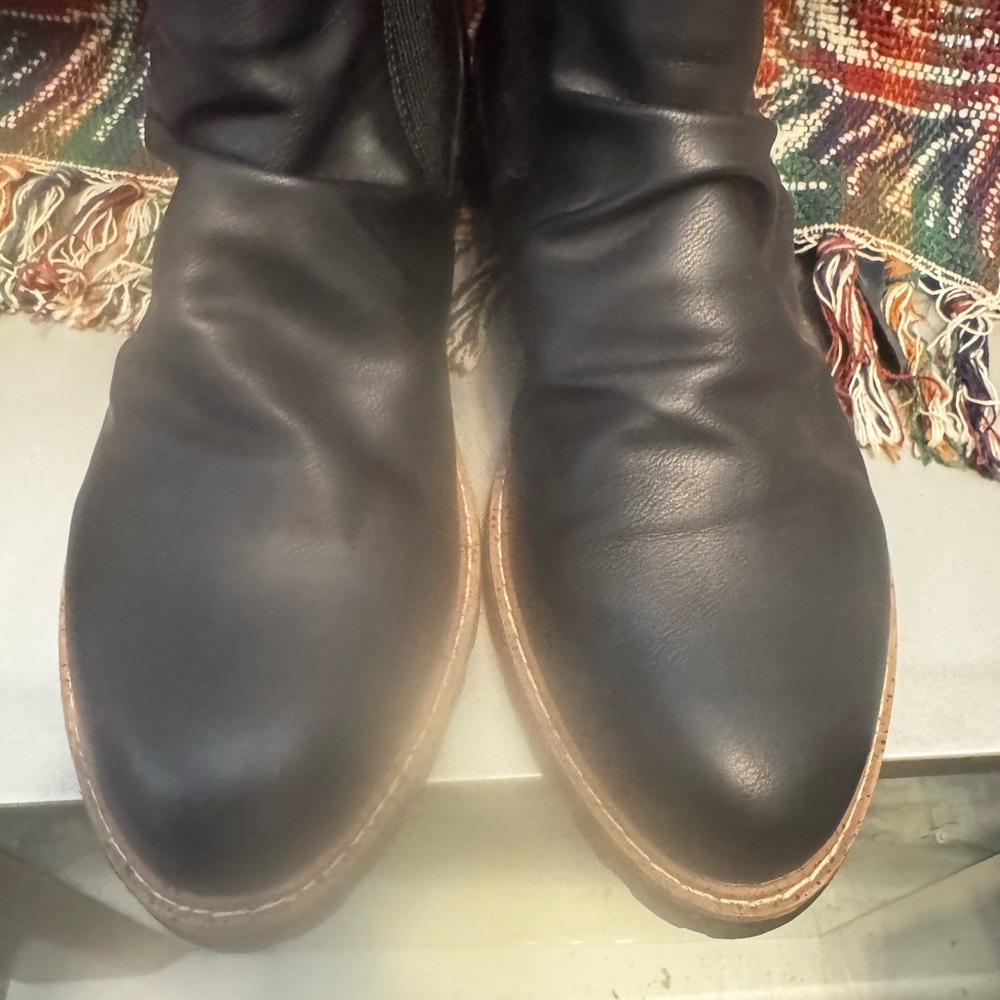 EUC Women's Blowfish Black Ankle Boots Size 11 - Picture 4 of 9